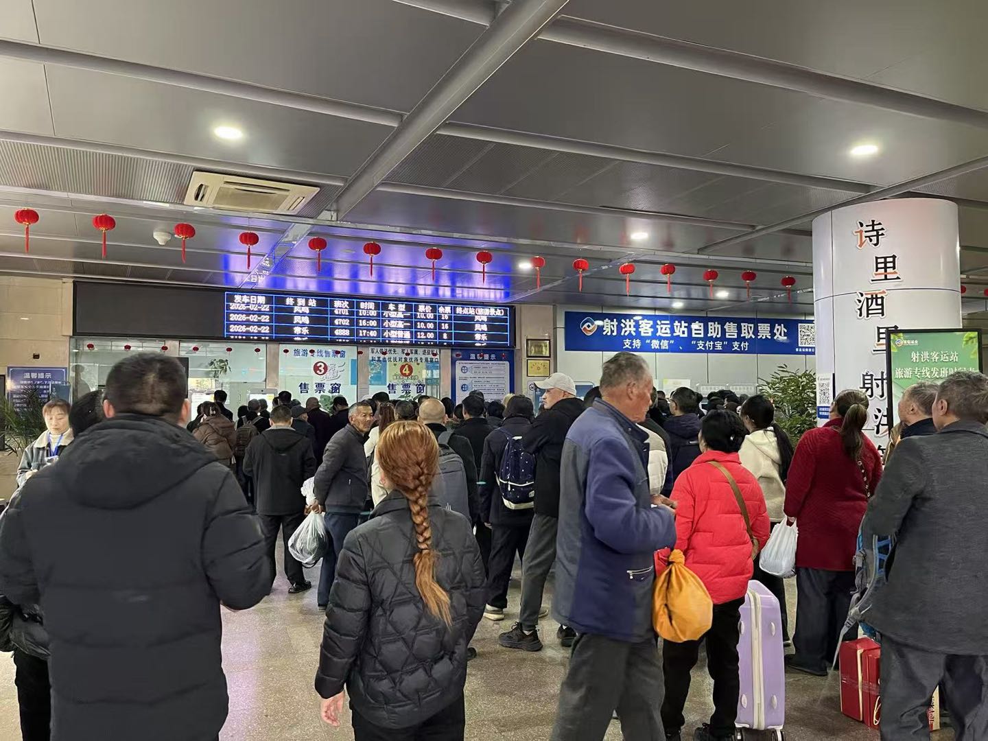 每一公里归途，都有他们的坚守